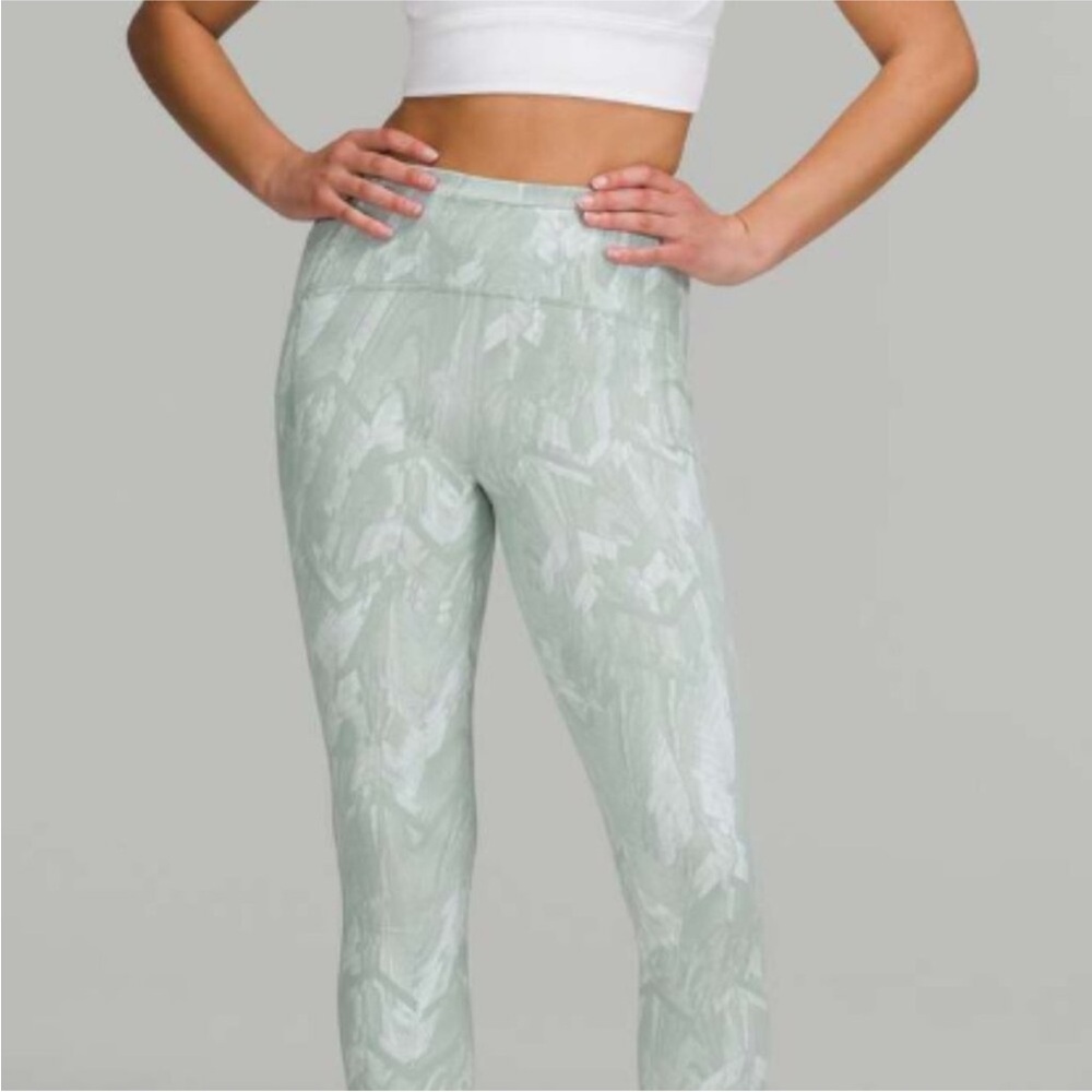 Lululemon Swift‎ Speed High-Rise Tight 28"